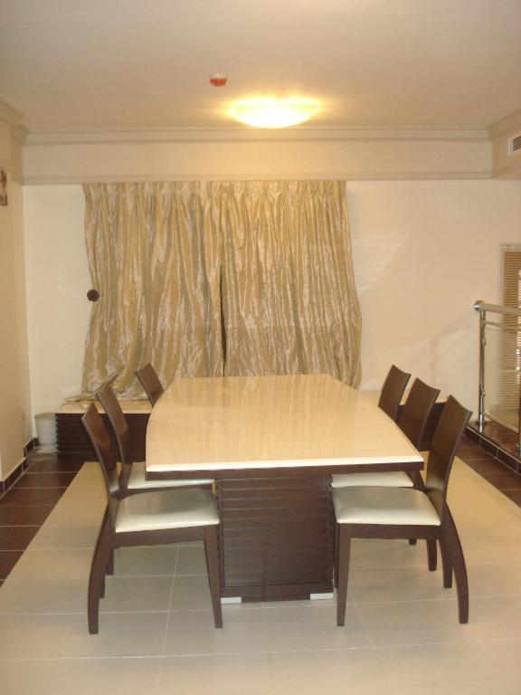 Al Tayyar Suites & Hotel Apartments - Riyadh Bilik gambar