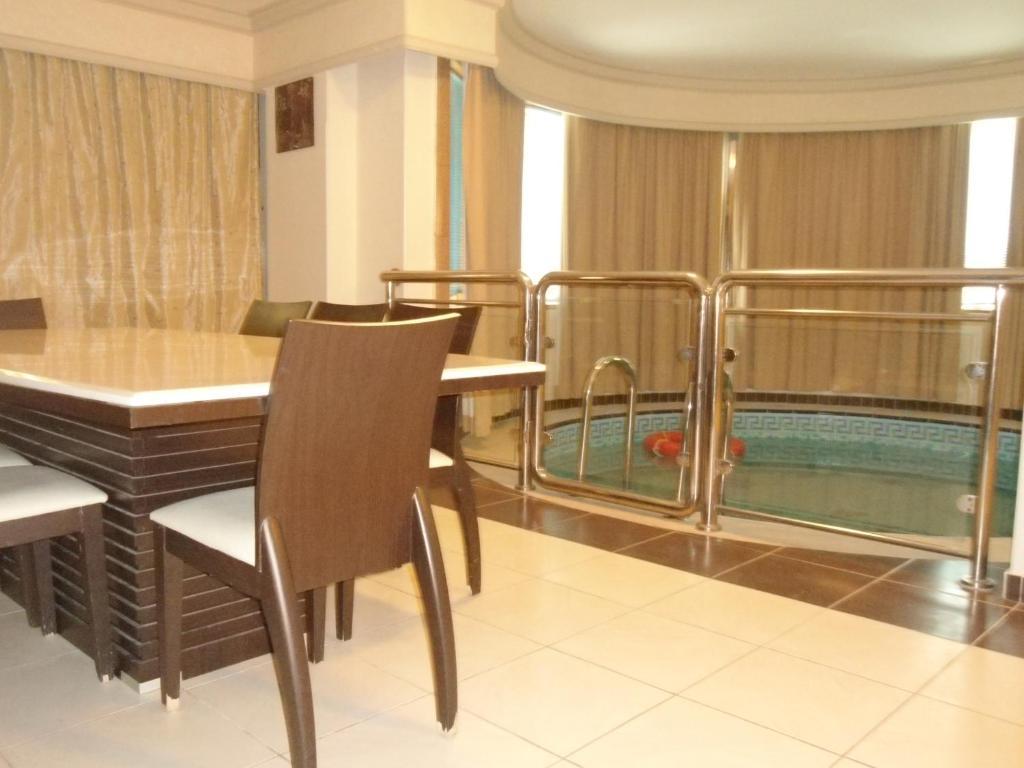 Al Tayyar Suites & Hotel Apartments - Riyadh Bilik gambar